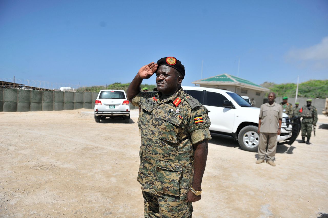 Wamala in zijn functie als legergeneraal.