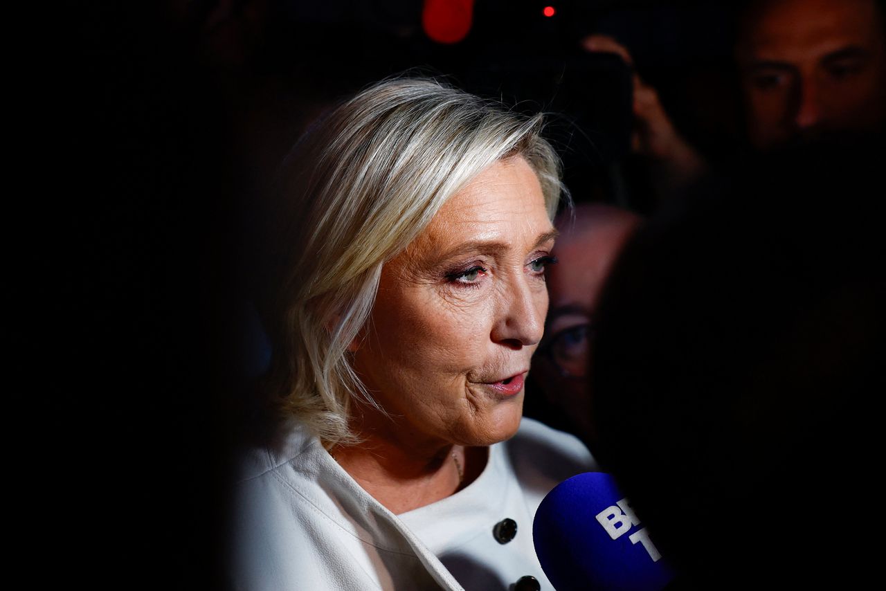 Franse justitie opent onderzoek naar illegale financiering presidentscampagne Le Pen in 2022 