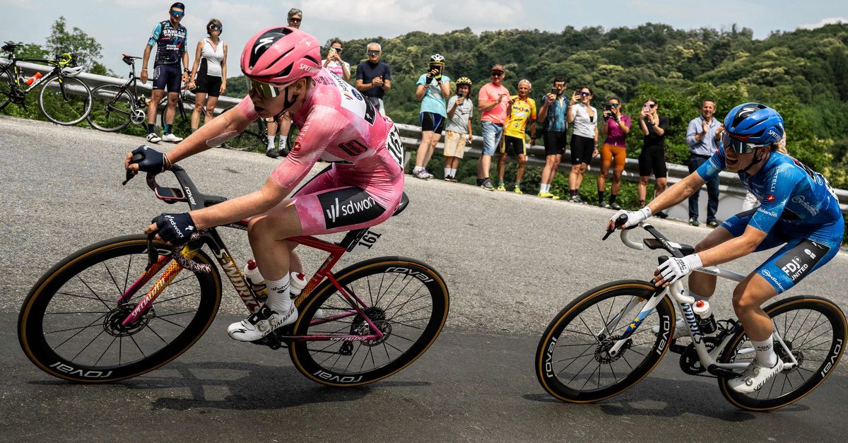Niet Van der Breggen, maar Vollering wint de Giro na spectaculaire slotetappe