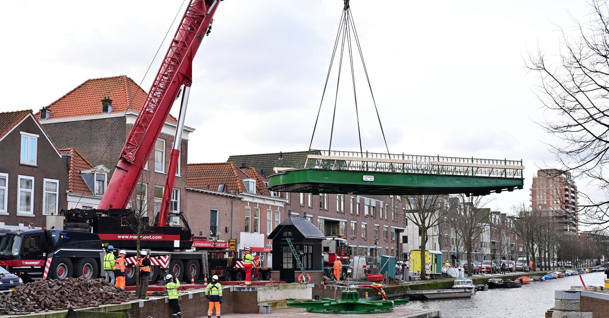 Gemeentelijk geldtekort? En dan blijkt ook nog de brug gerepareerd te moeten worden