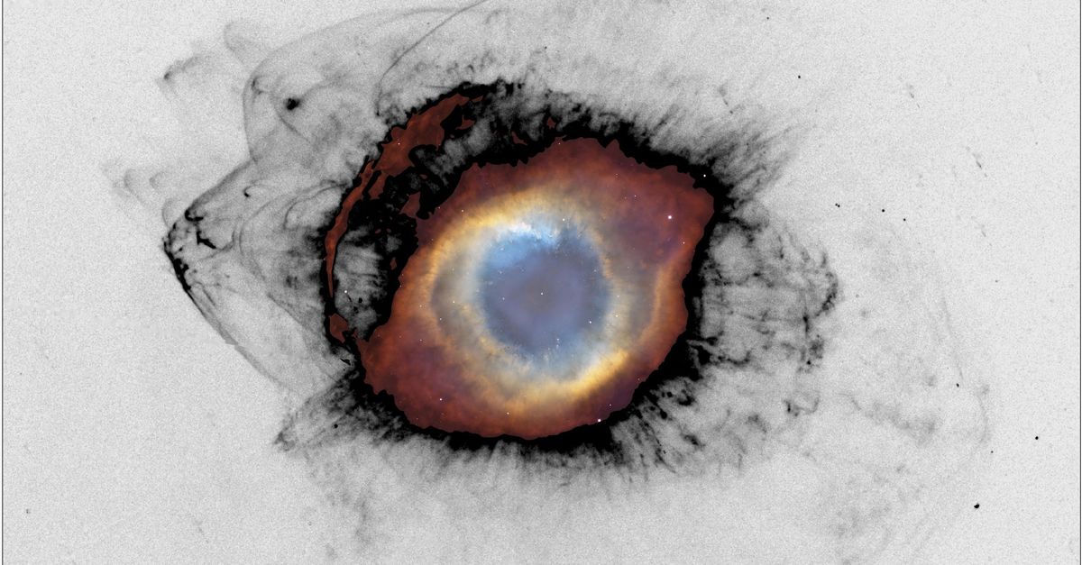Hoe een stervende ster oplost in de kosmos