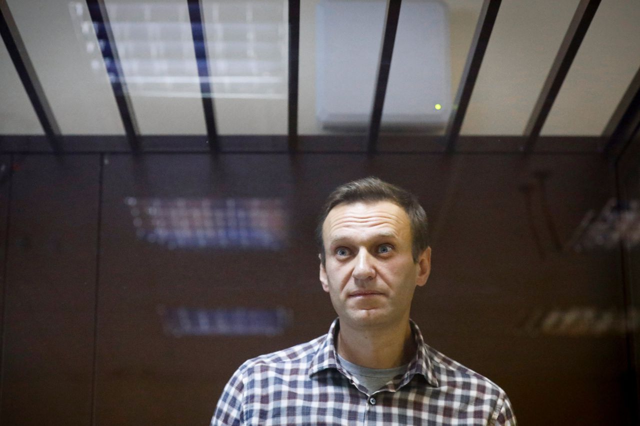 Russische oppositieleider Navalny ziek, vermoedens van nieuwe vergiftiging 