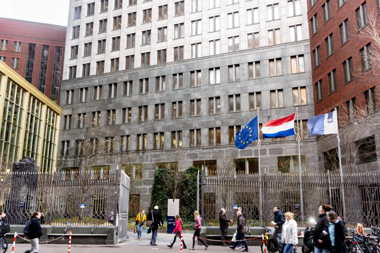 Nizozemske zapore se pripravljajo na morebitni izpad interneta zaradi hekerskih napadov