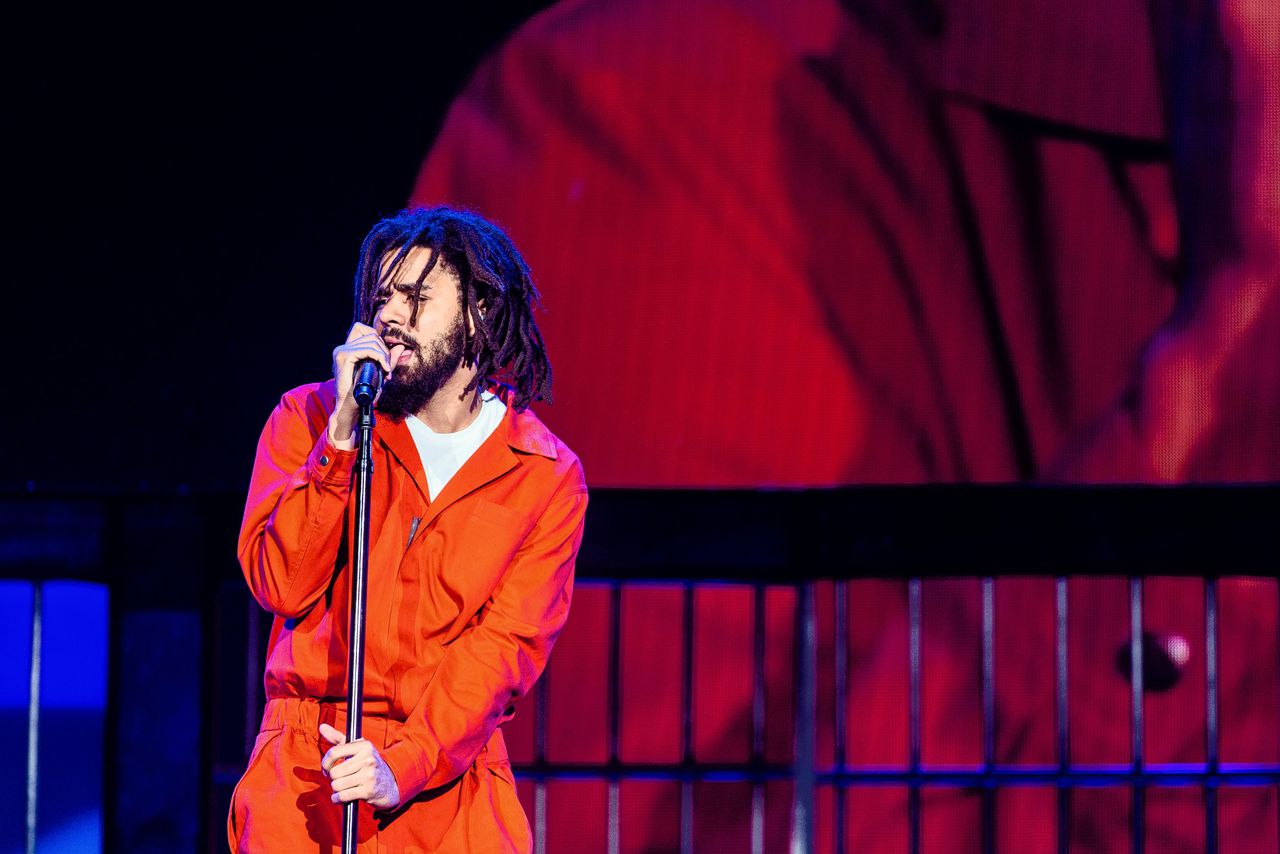 Rapper J. Cole tijdens een optreden in Philadelphia, 2 september jl.