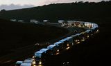 Vrachtwagens staan in de rij bij Dover. Het Verenigd Koninkrijk is voor Nederland de belangrijkste exportbestemming na Duitsland. 