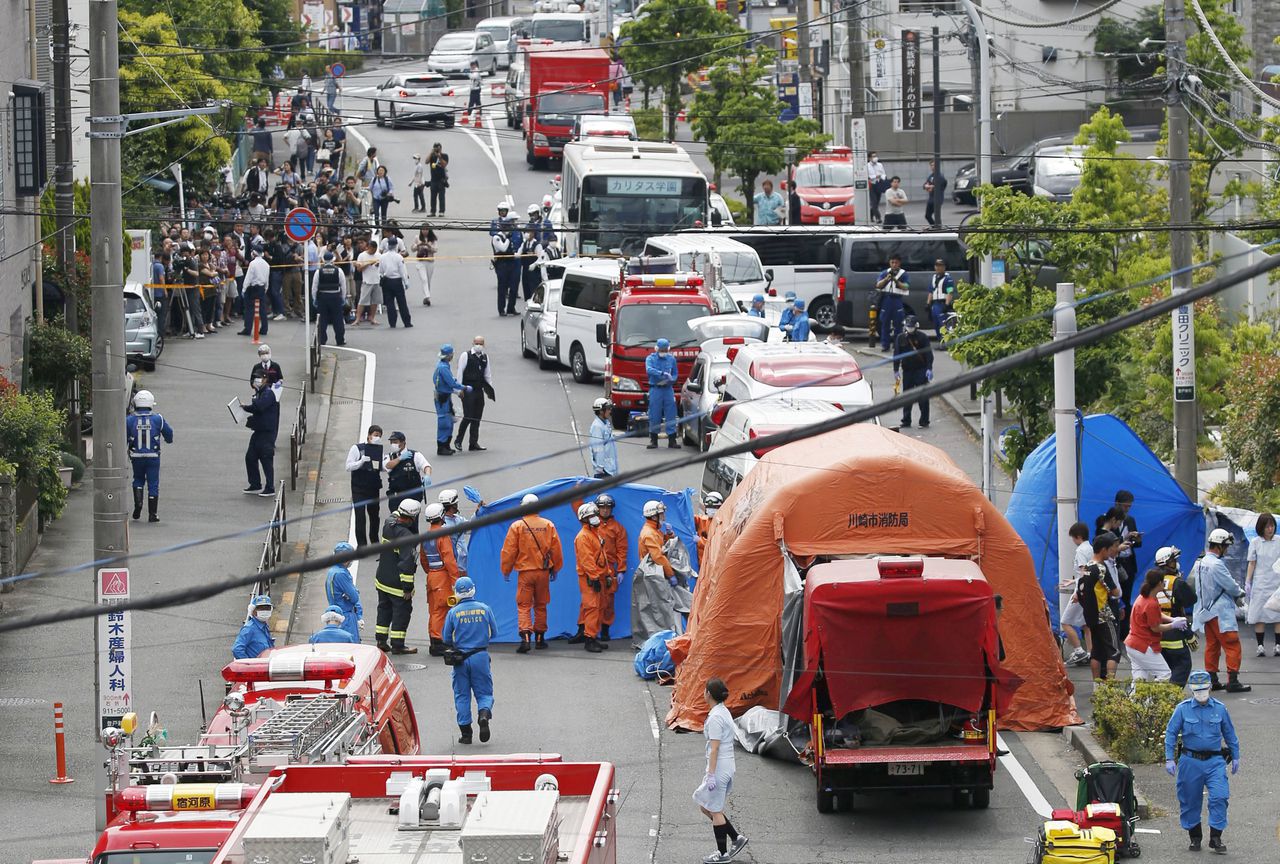 Man steekt in op schoolkinderen in Japan, 2 doden 