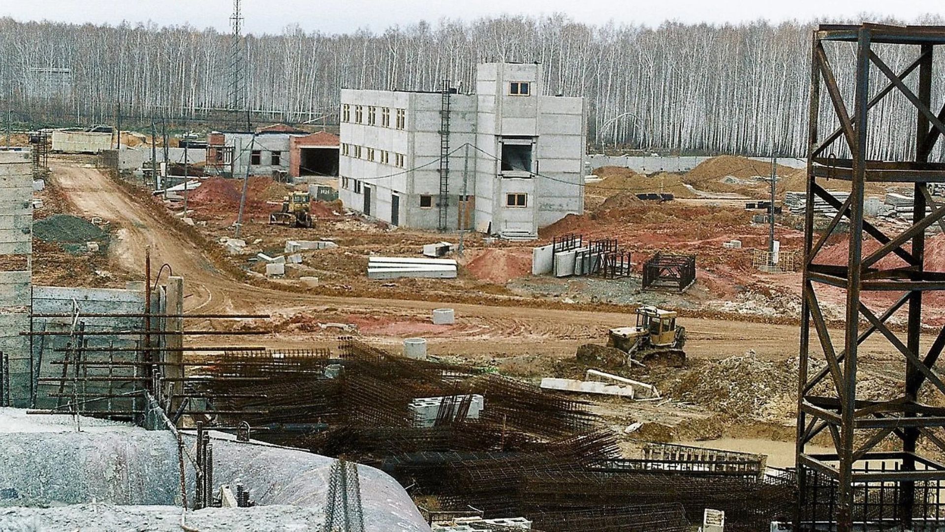 Производственное объединение маяк 1957 год. Ядерная авария на комбинате маяк. Кыштымская авария химкомбинат маяк. Производственное объединение маяк (по маяк). Маяк челябинск авария 1957.