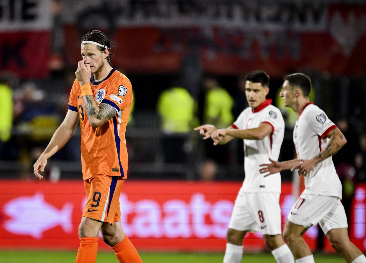 Aarzeling en gebrek aan ‘urgentie’ bij Oranje wordt afgestraft door Polen: teleurstellend gelijkspel in de Kuip
