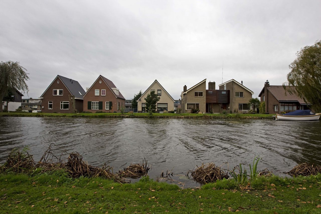 In 2009 fuseerden de gemeenten Moordrecht, Nieuwerkerk aan den IJssel en Zevenhuizen-Moerkapelle tot Zuidplas. Coelo concludeert in het nieuwe onderzoek dat fusies in het verleden financieel gezien positief noch negatief uitpakten, zowel op de korte als op de lange termijn.