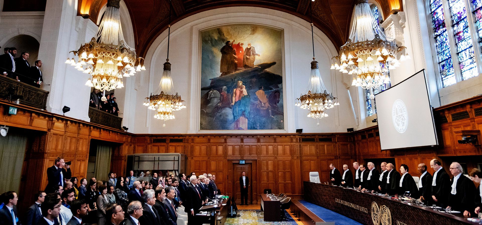Международный уголовный трибунал. Международный суд в Гааге. Суд ООН В Гааге. Международный Уголовный трибунал (Гаага). Международный суд ООН штаб квартира.