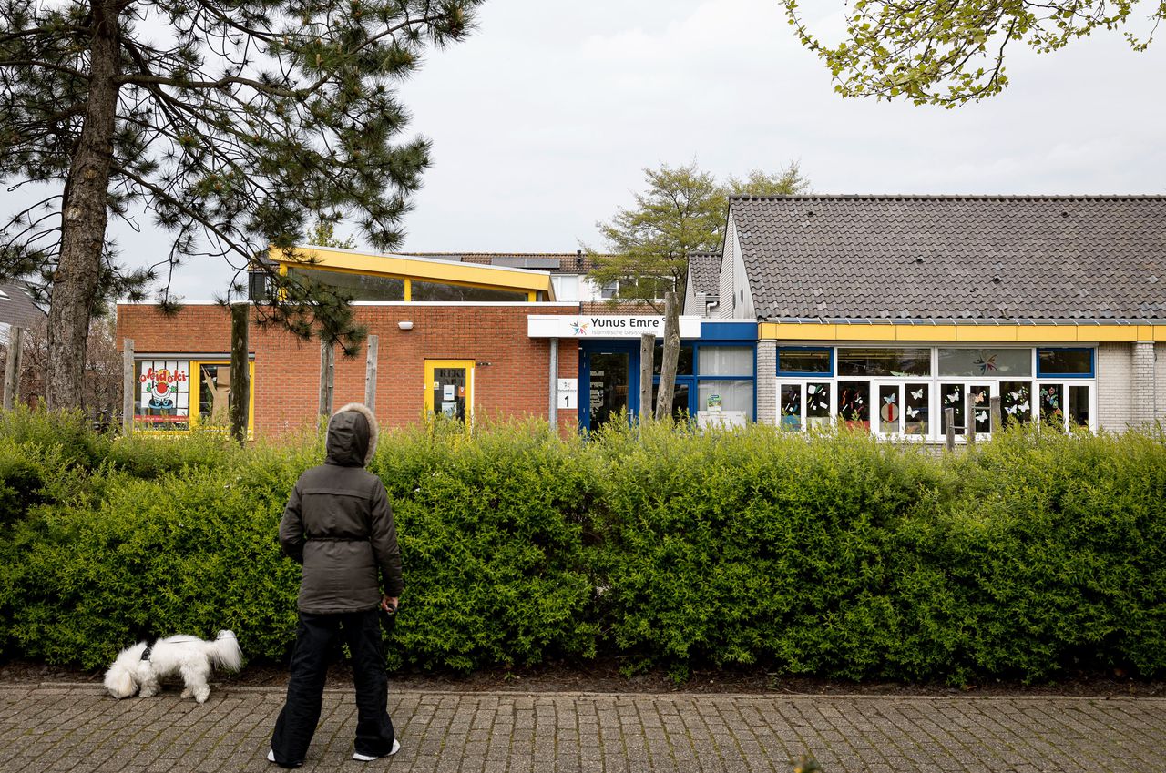   Ondanks verzet van de gemeenteraad mocht de islamitische school in Westland open 