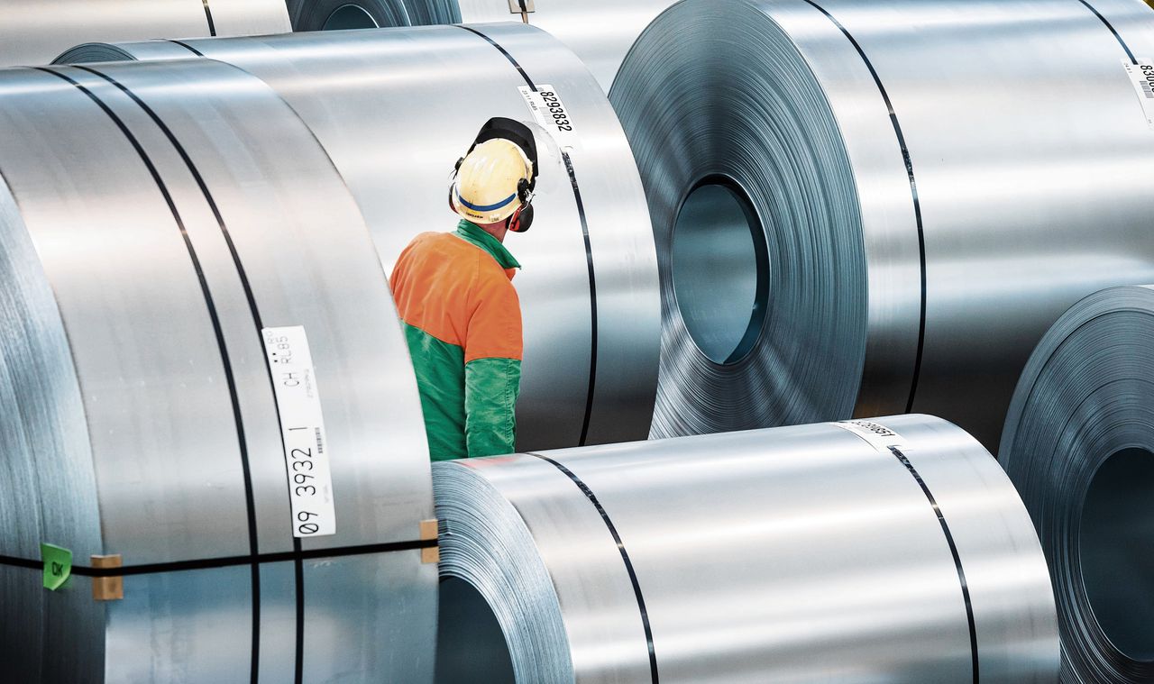Tata Steel wil 830 miljoen euro bezuinigen in Europa 