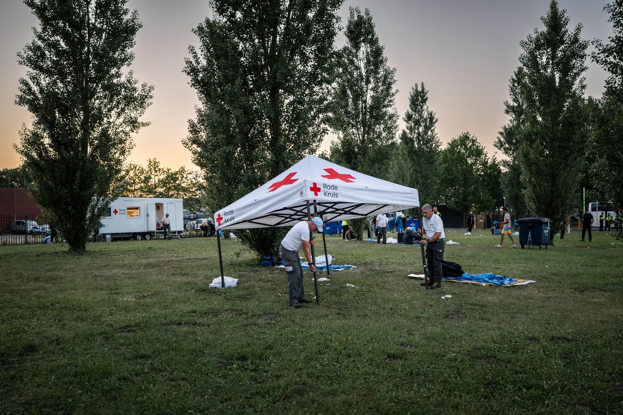 Red Cross abruptly quits Ter Apel asylum center, signaling political crisis