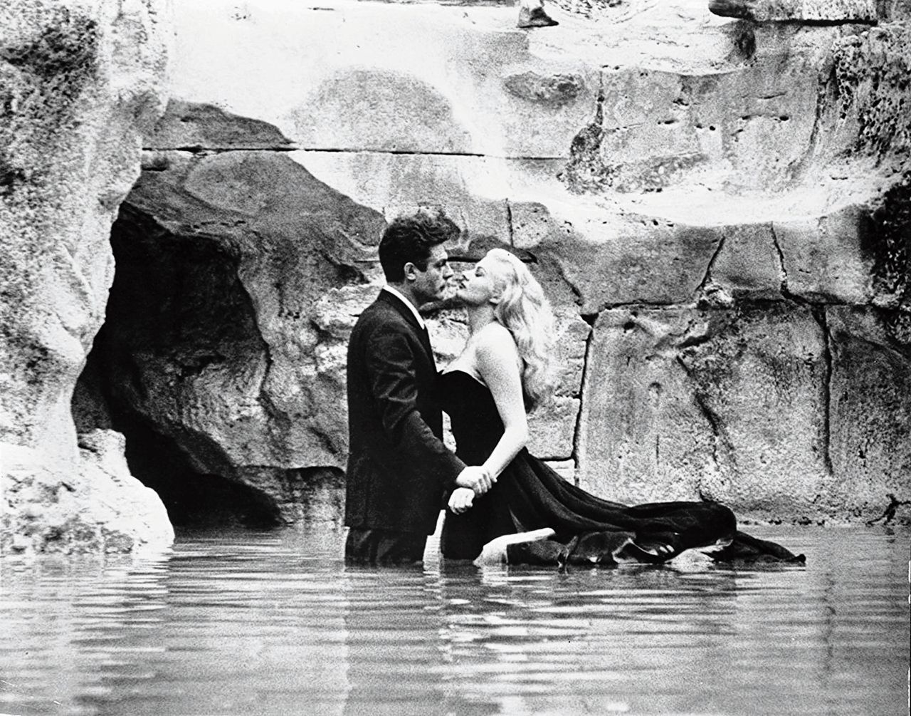 Mastroianni en Ekberg in Fellini’s film La dolce vita