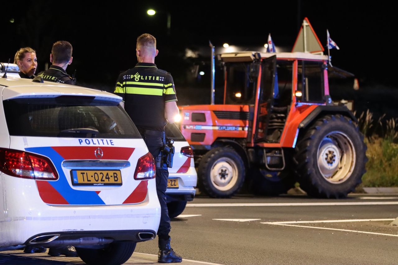 OM eist een maand celstraf voor agent die bij boerenprotest op tractor schoot met 16-jarige bestuurder 