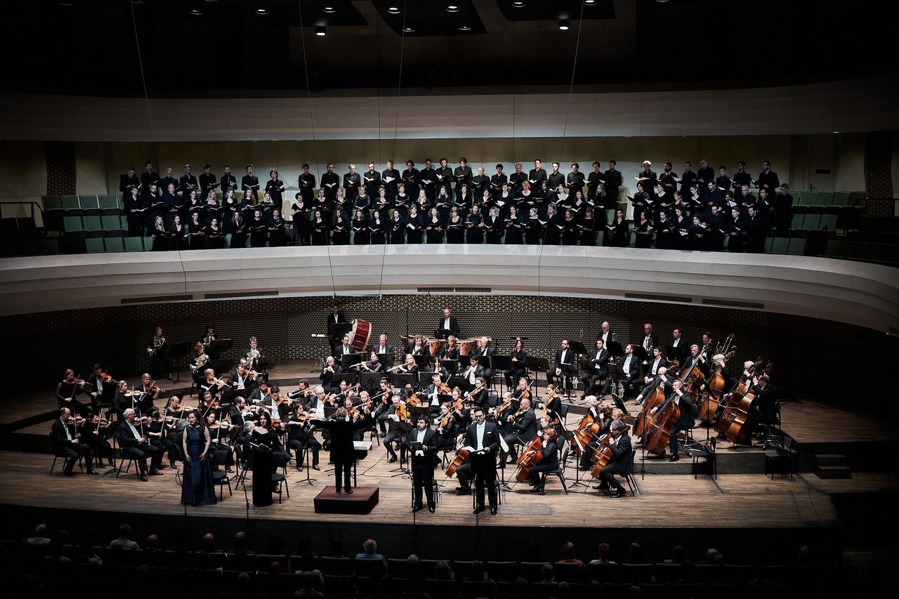 Het Residentie Orkest onder leiding van chef Anja Bihlmaier speelde een verdienstelijk Requiem van Verdi.