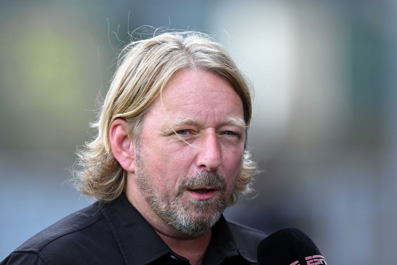 Ajax ontslaat technisch directeur Sven Mislintat na pijnlijke nederlaag tegen Feyenoord 