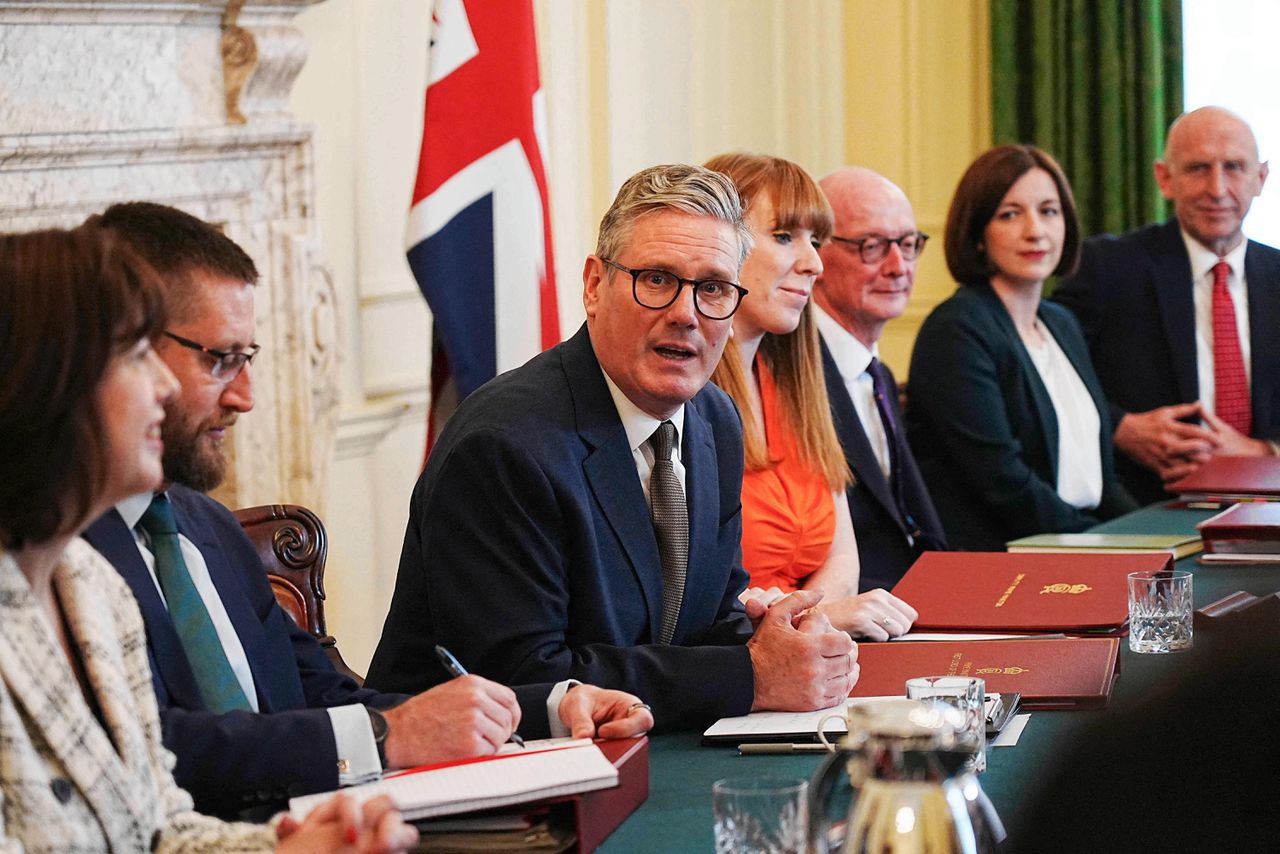 De nieuwe Britse kabinetsploeg oogt heel anders dan de afgelopen jaren 