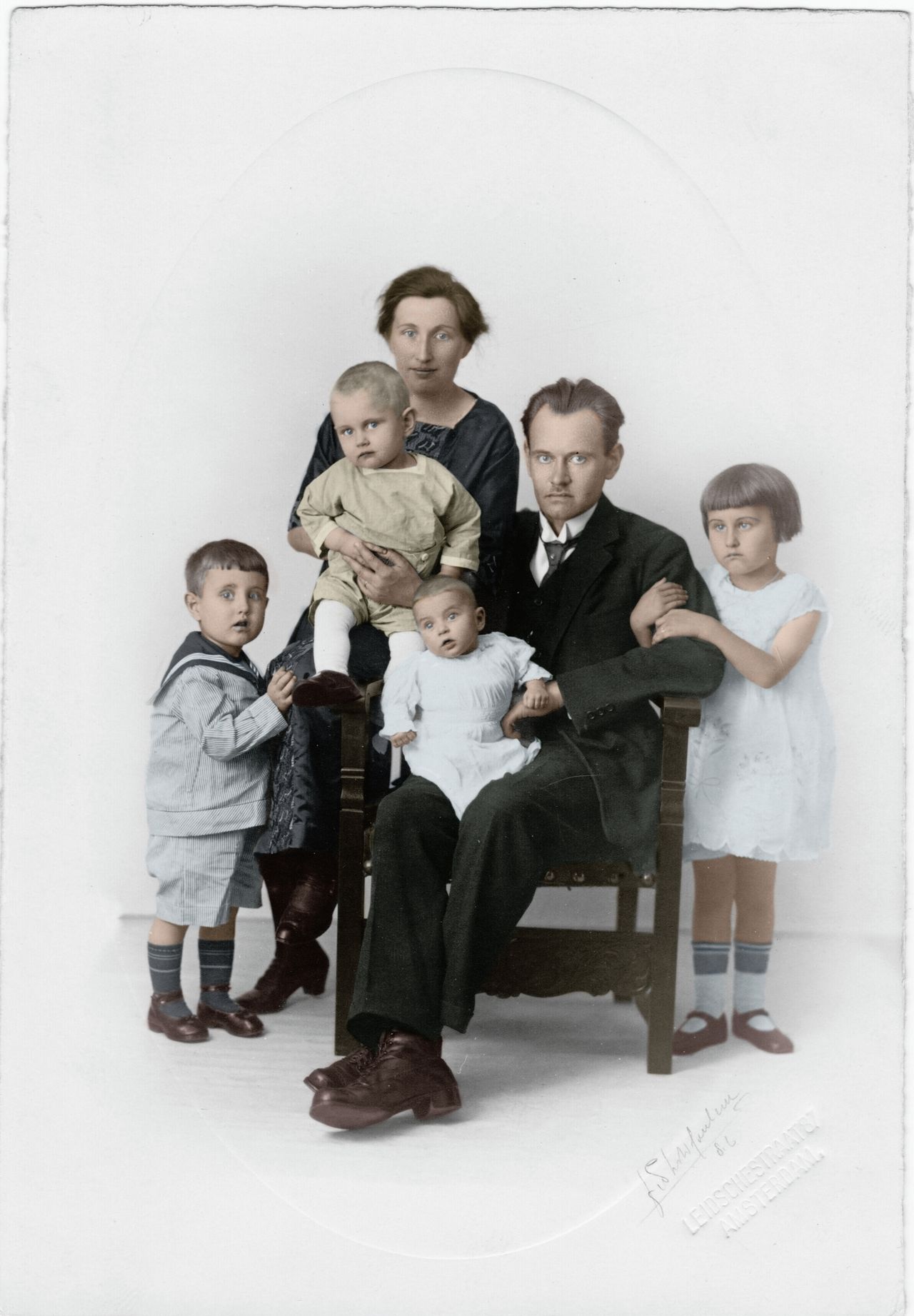 Bernard Bokern en zijn gezin in 1926.