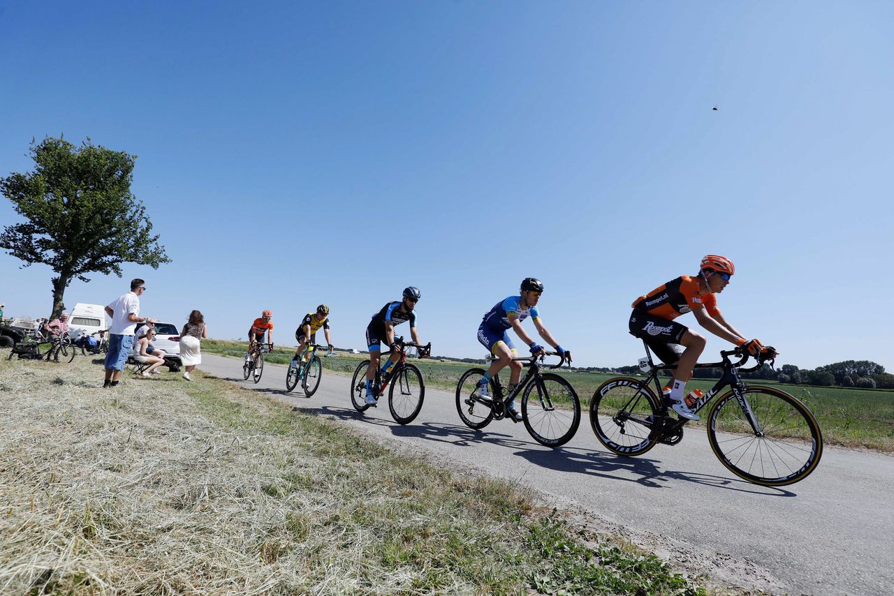 Mathieu van der Poel wint NK wielrennen voor mannen 