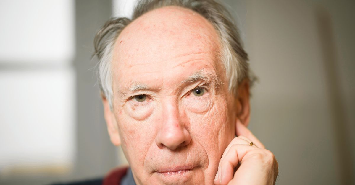 Schrijver Ian McEwan over zijn klimaatroman: ‘Volharding moet je de mensheid nageven’