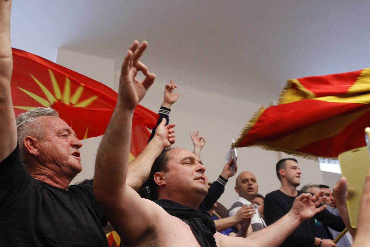 Demonstranten bestormen parlement Macedonië 