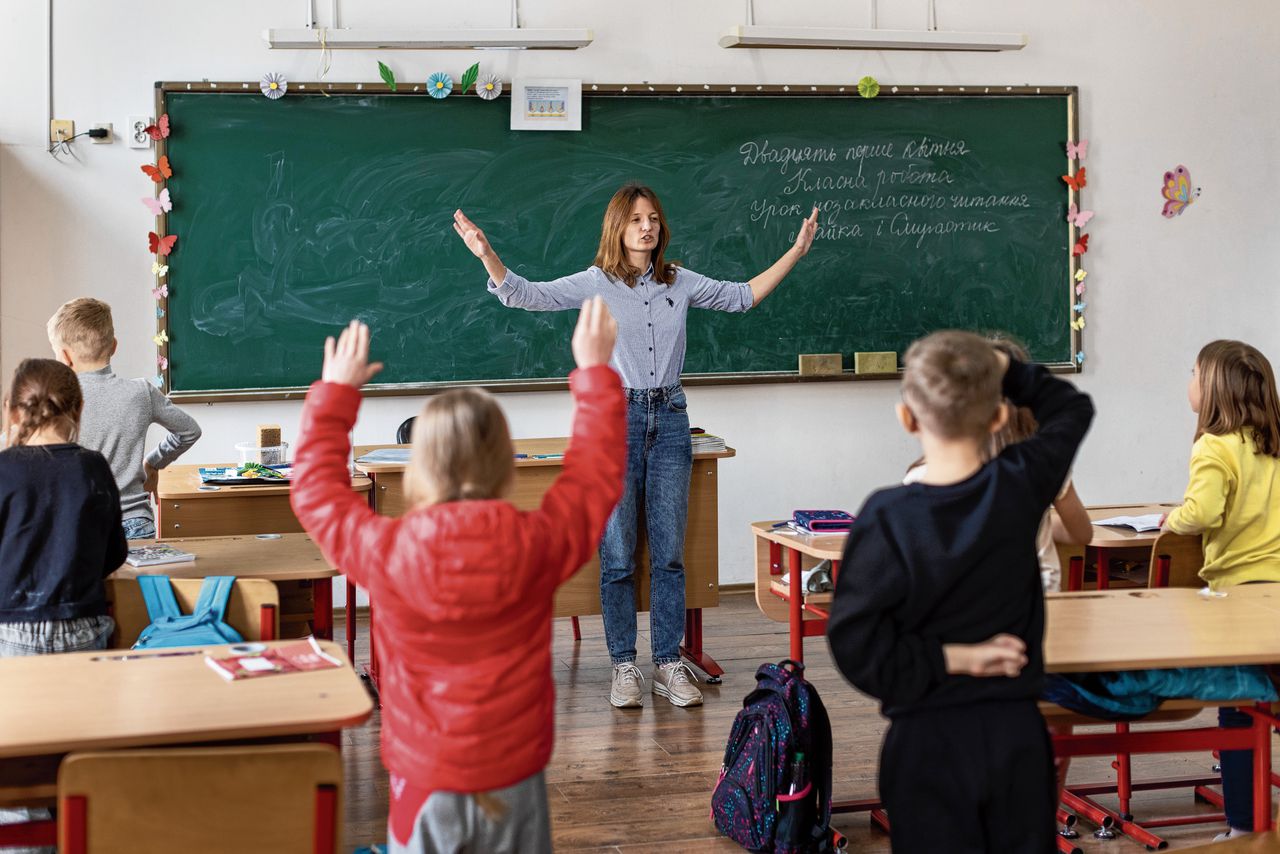 Deze school in Boekarest biedt Oekraïense kinderen rust en regelmaat 