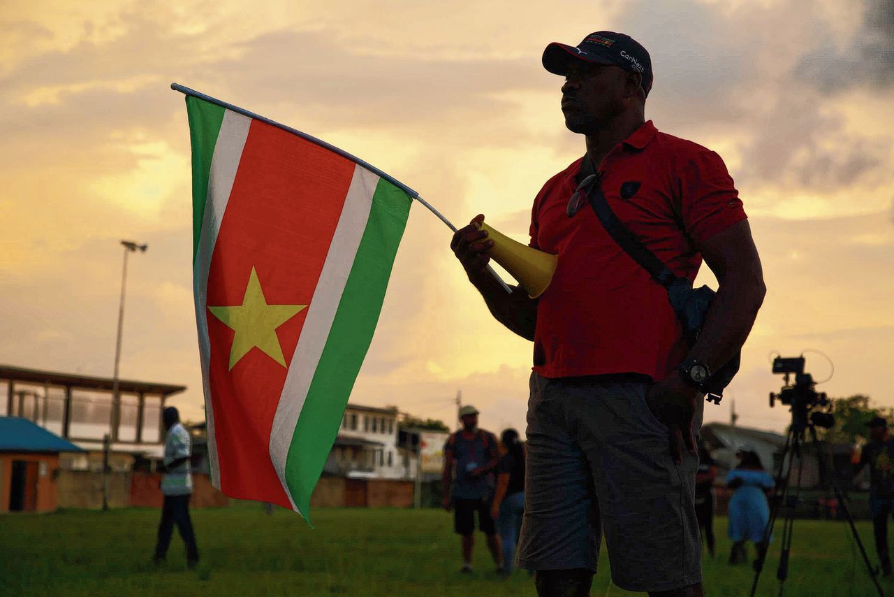 Santokhi buigt, maar de crisis in Suriname is niet weg 