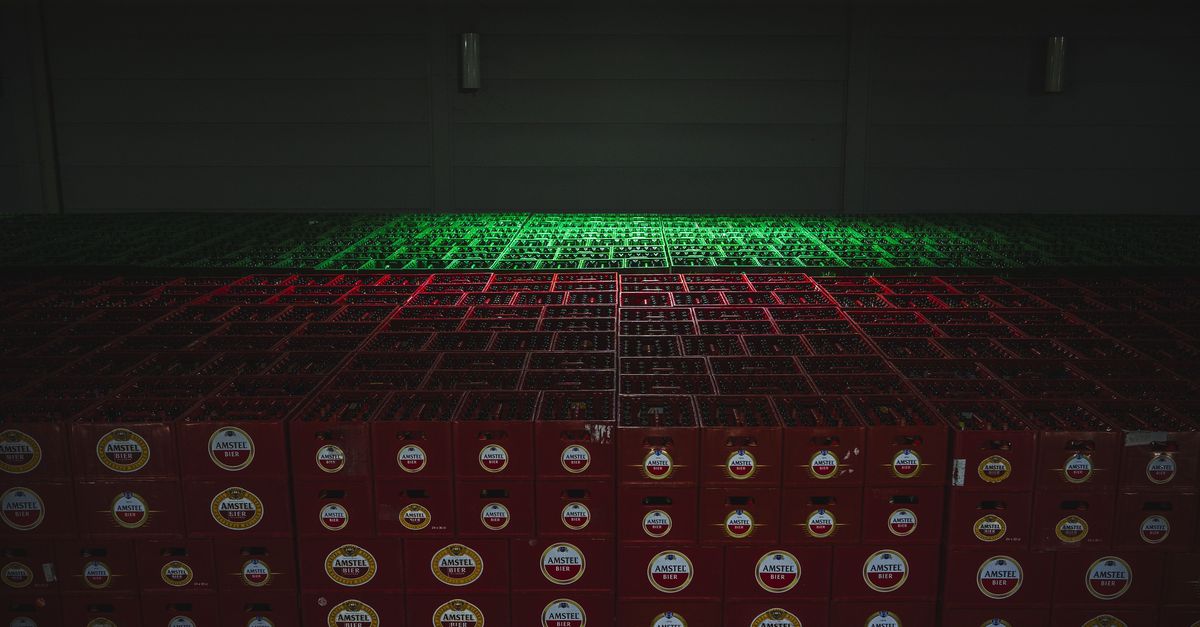 Europeanen drinken minder, Gen-Z en efficiëntere concurrentie: de uitdagingen voor de nieuwe Heineken-baas