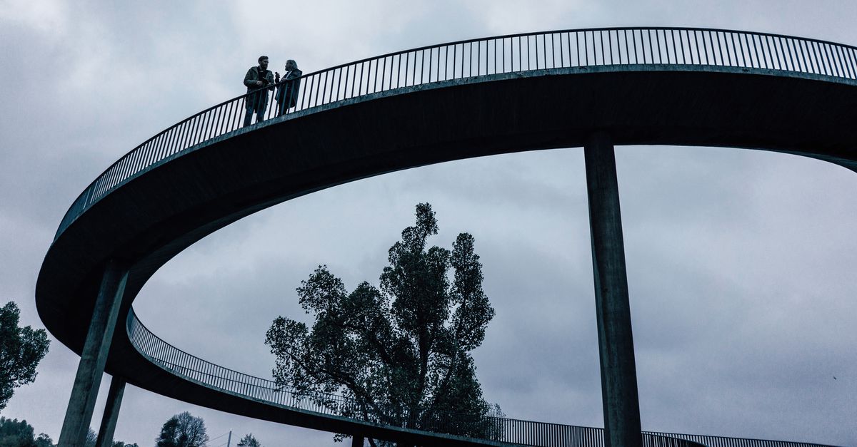 Rob van Essen schreef een sombere en tegelijk komische roman over de