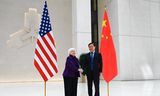 Menteri Keuangan AS Janet Yellen menerima Pan Gongsheng, Ketua Bank Sentral Tiongkok, di kantor pusat bank tersebut di Beijing pada hari Senin.