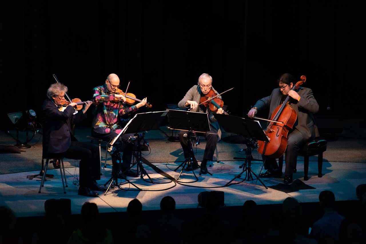 Kronos Quartet presenteert vijftig nieuwe composities in één weekend 