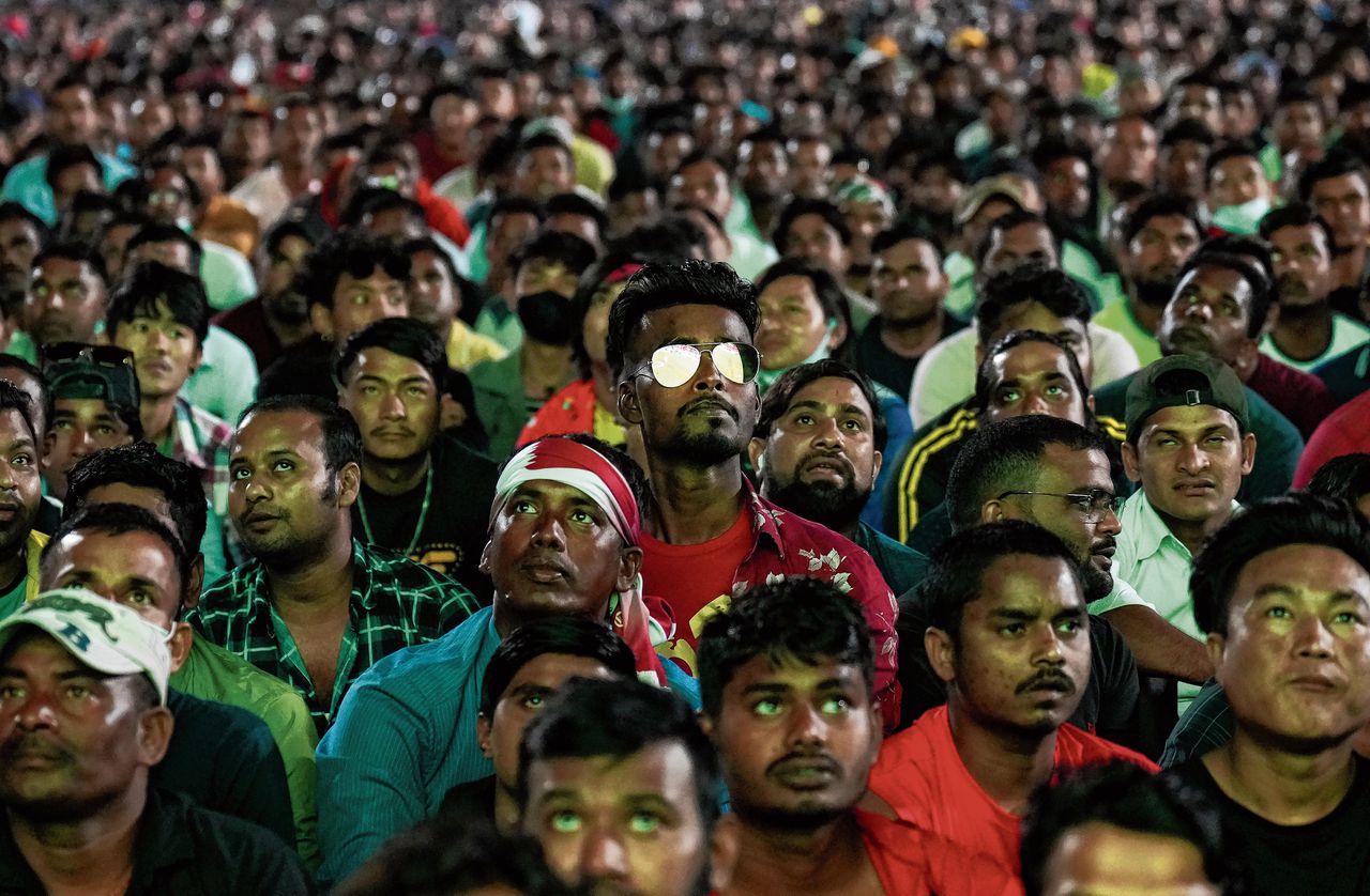 In Qatar overschaduwt het voetbalfeest uiteindelijk de doden 