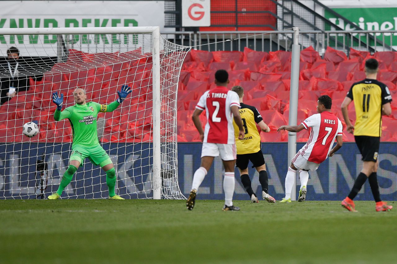 Maladroit fluweel fluweel Ajax wint voor 20ste keer KNVB-beker, verslaat Vitesse in blessuretijd - NRC