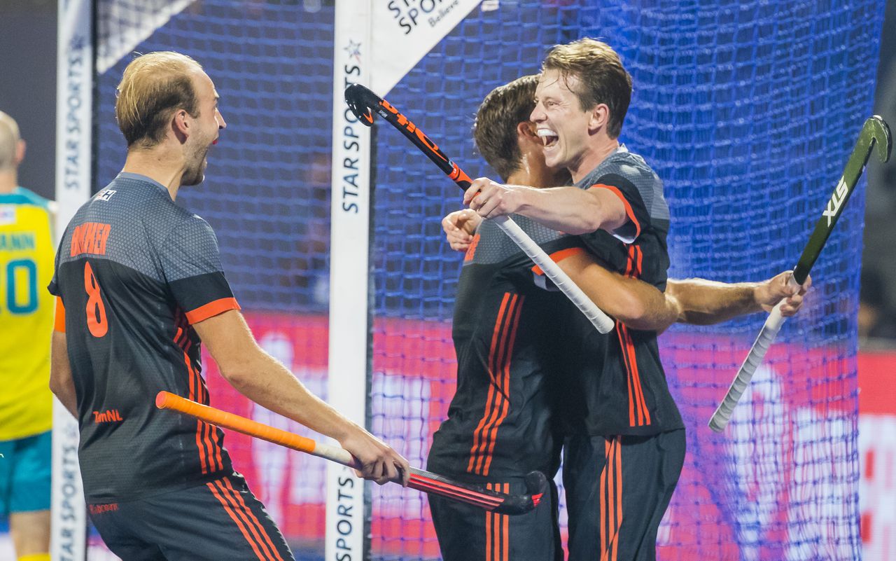 Nederland haalt finale WK hockey na shoot-outs tegen Australië 
