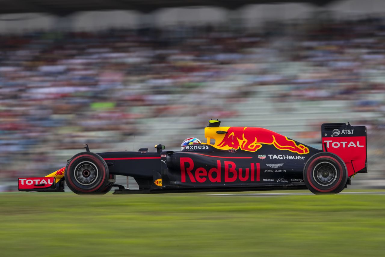 Max Verstappen in actie op de Grand Prix van Duitsland.