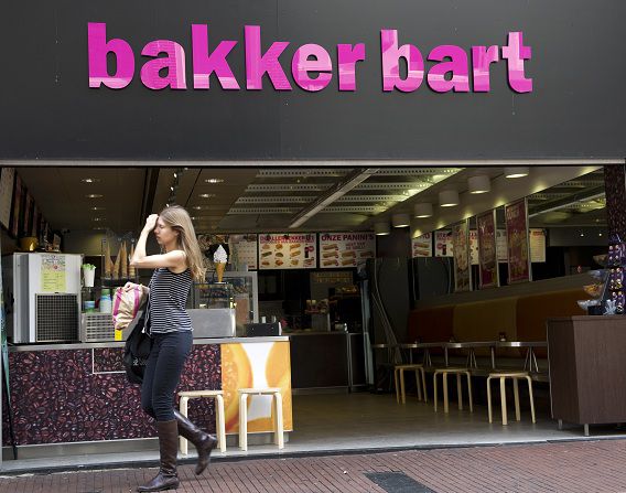 Een filiaal van Bakker Bart in Amsterdam. Voor vijftig tot zestig franchiseondernemers van de Bakker Bart dreigt een persoonlijk faillissement.