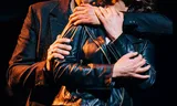 René van Kooten as Rob de Nijs with Lottie Hellingman as his partner Jet. The chemistry between the two actors is particularly convincing.