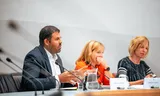 FNV-vicevoorzitter Zakaria Boufangacha (links) vormt het middelpunt van een bestuurscrisis bij de vakbond. 