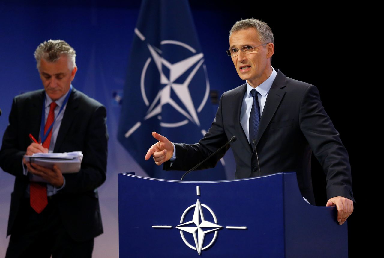 Secretaris-generaal van de NAVO Jens Stoltenberg woensdag tijdens een persconferentie.