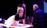 Carine Crutzen en Bert Luppes in ‘Hulde!’.  
