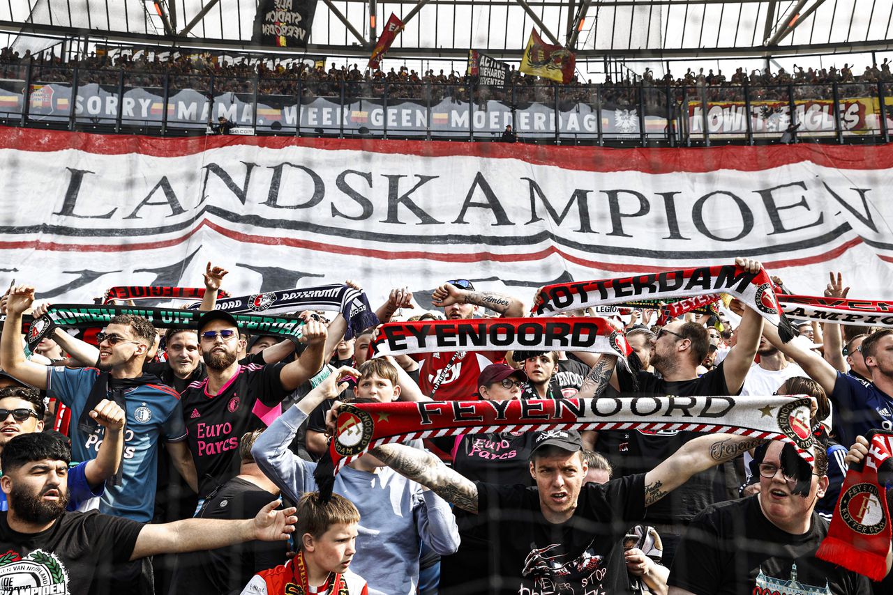 Feyenoord kampioen Eredivisie na winst op Go Ahead Eagles 