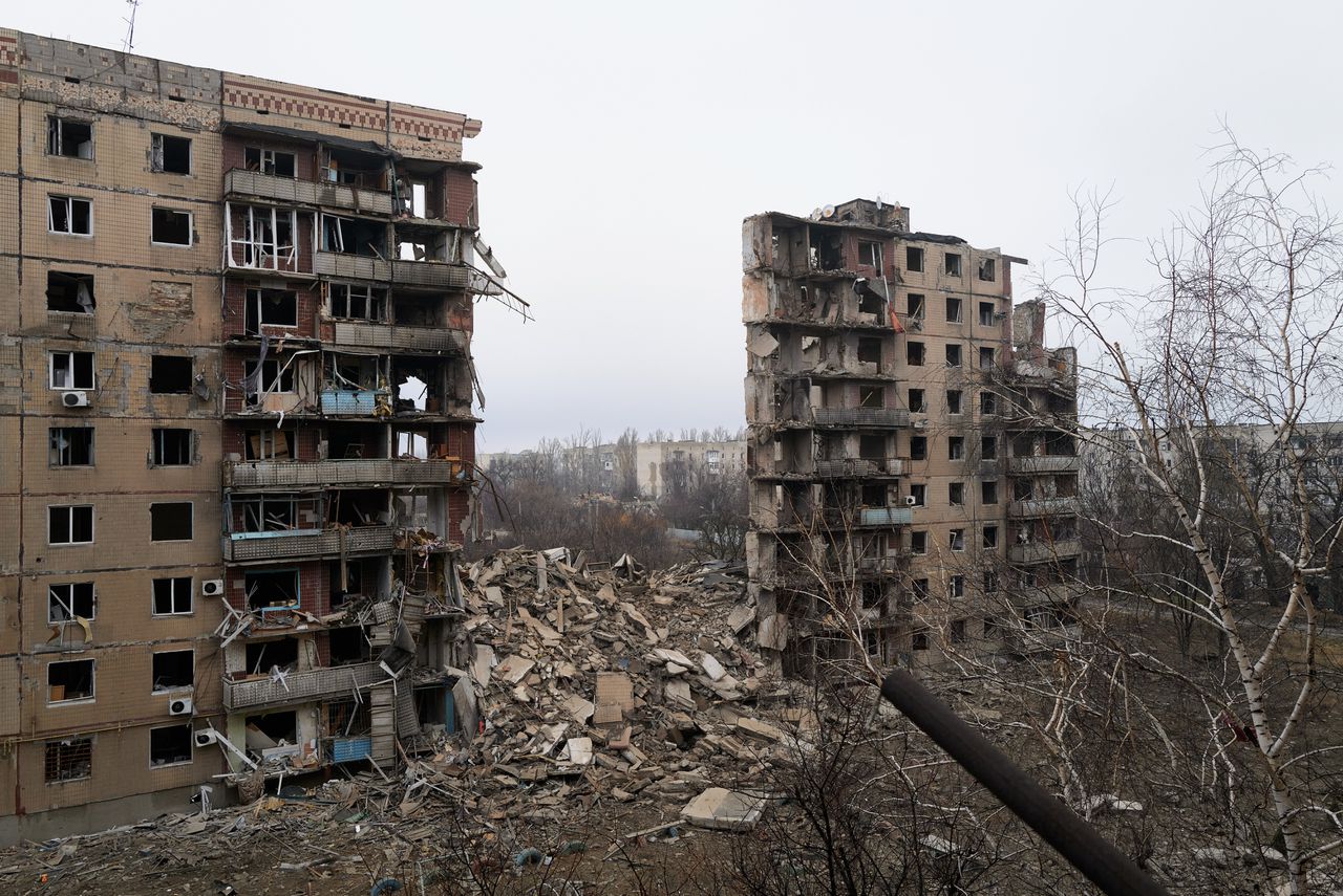 Ook het volledig verwoeste stadje Avdiivka is in Russische handen gevallen. ‘Lieve God, waarvoor worden wij gestraft?’ 