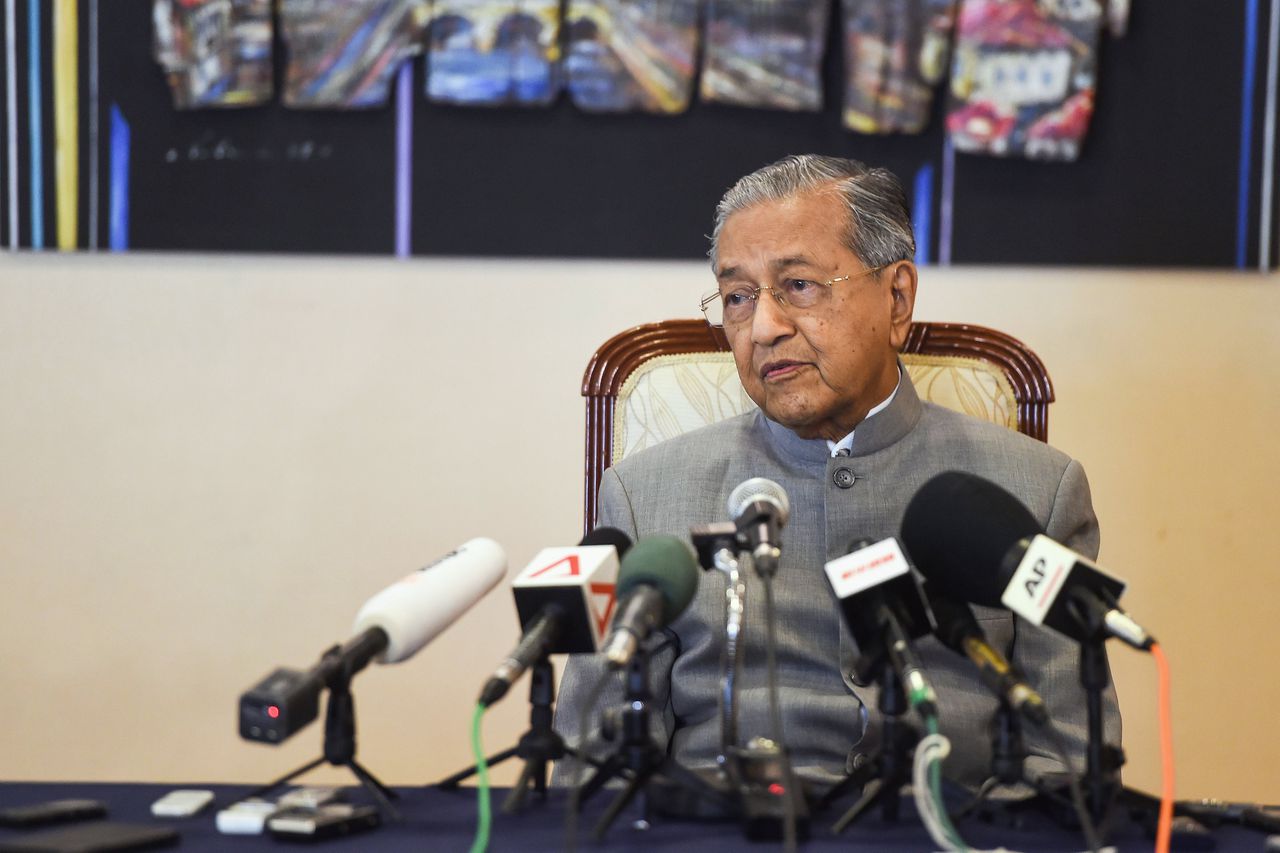 Premier Mahathir Mohamad tijdens een persconferentie, eerder deze maand.