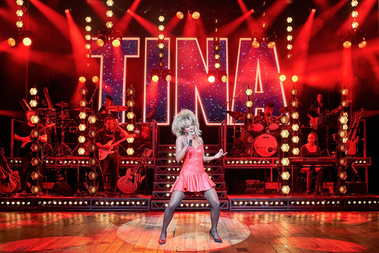 Nyassa Alberta als Tina Turner in de musical ‘Tina’.