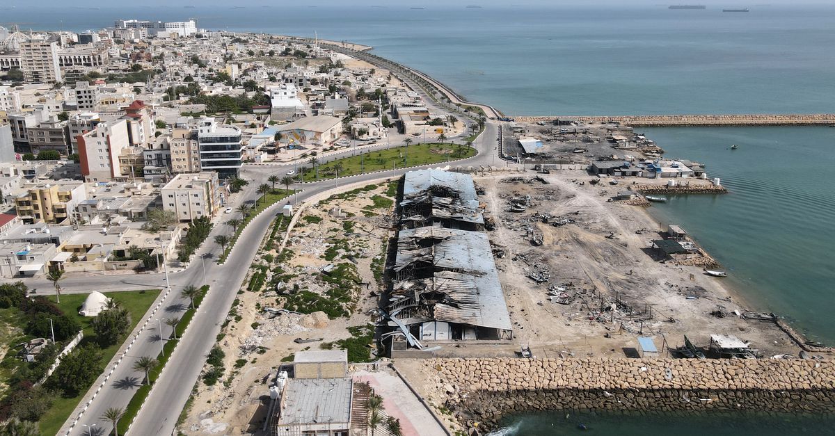De onzekerheid regeert in de Straat van Hormuz, zelfs nu Iran de zeestraat zegt te heropenen