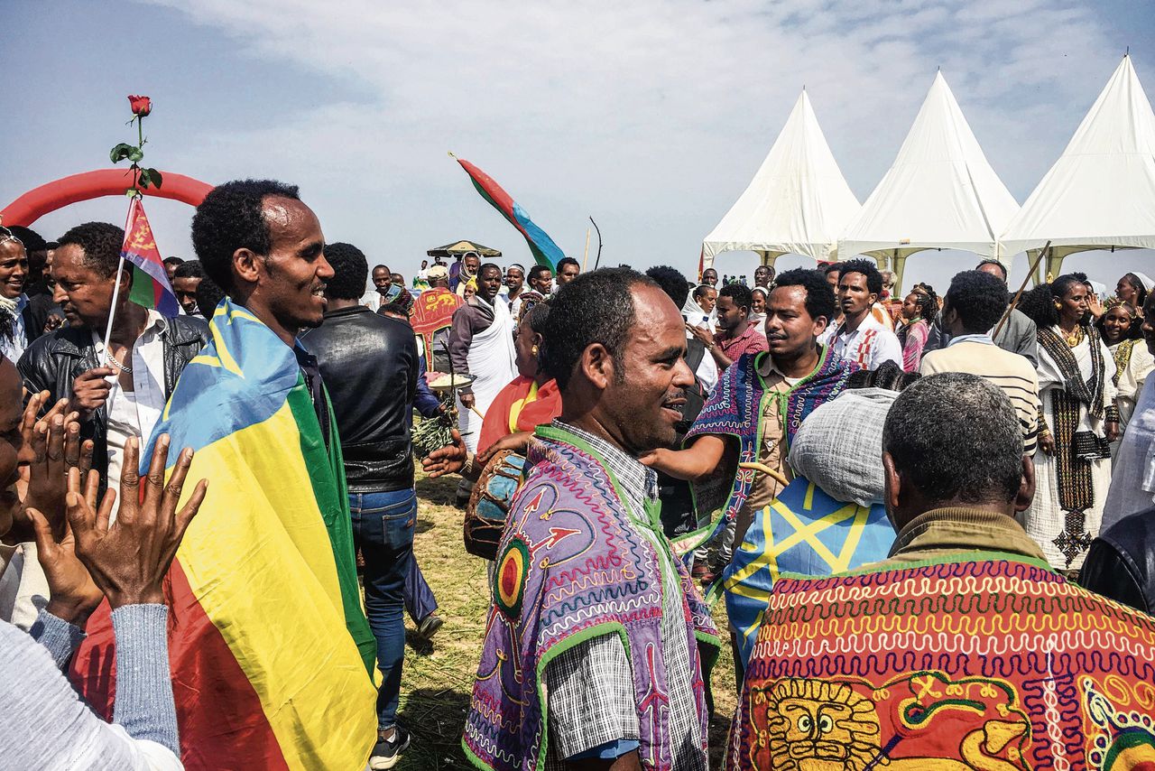 Naast de partijen in Zuid-Soedan zijn ook Ethiopië en Eritrea tot elkaar gekomen. De heropening van grensovergangen leidt tot emotionele taferelen.