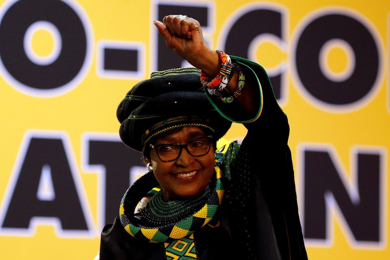Winnie Mandela: Ondanks controverses de moeder van de natie 