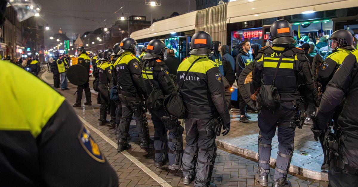 Inspectie Justitie en Veiligheid: politie werd verrast door Maccabi-rellen, maar paste zich snel aan