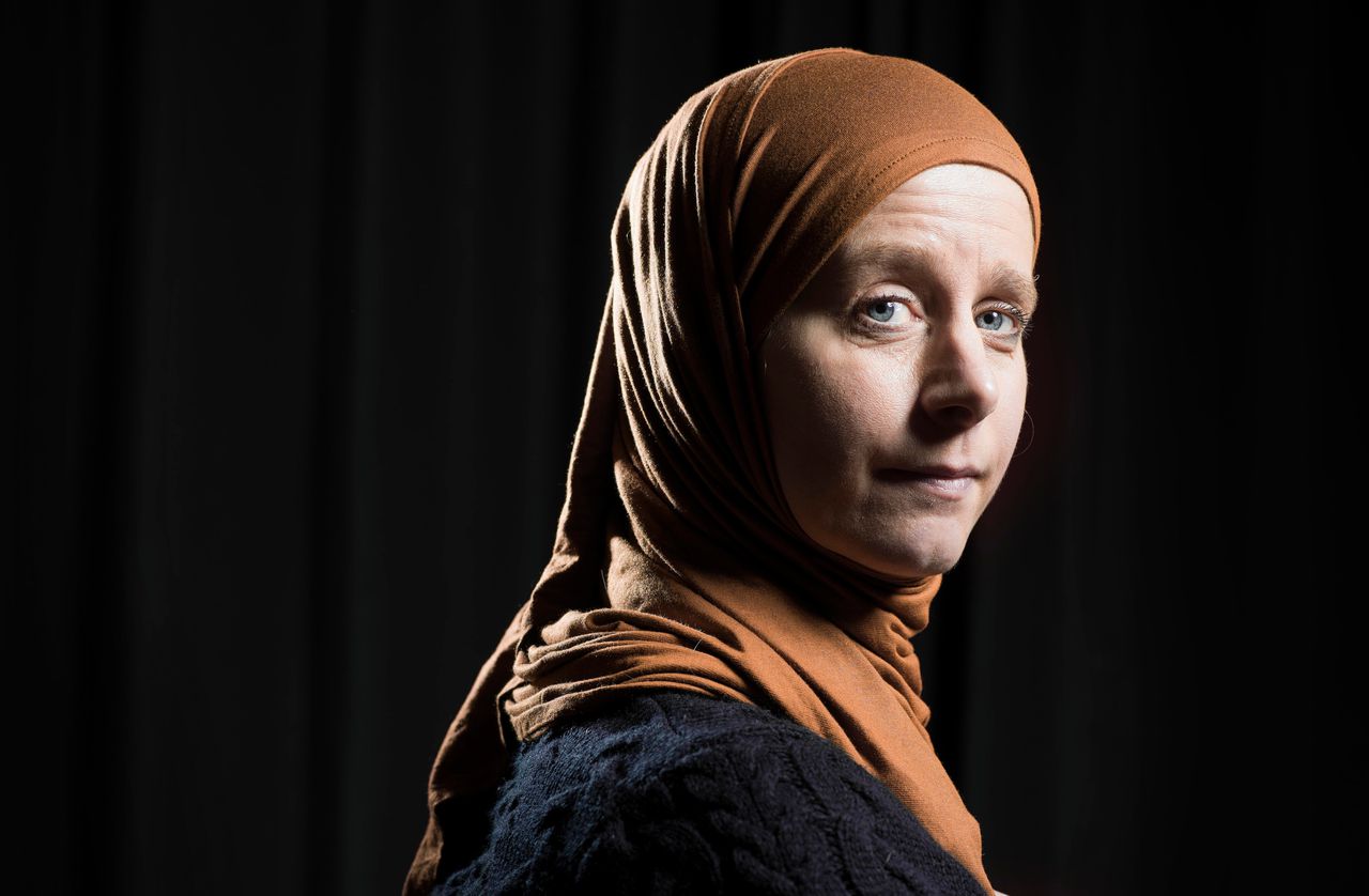 Rabia Frank bekeerde zich tot de islam: ‘Ik ben iets ouder, ik sta mezelf   meer vrijheden toe’ 